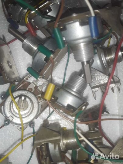 Резисторы переменные RFT