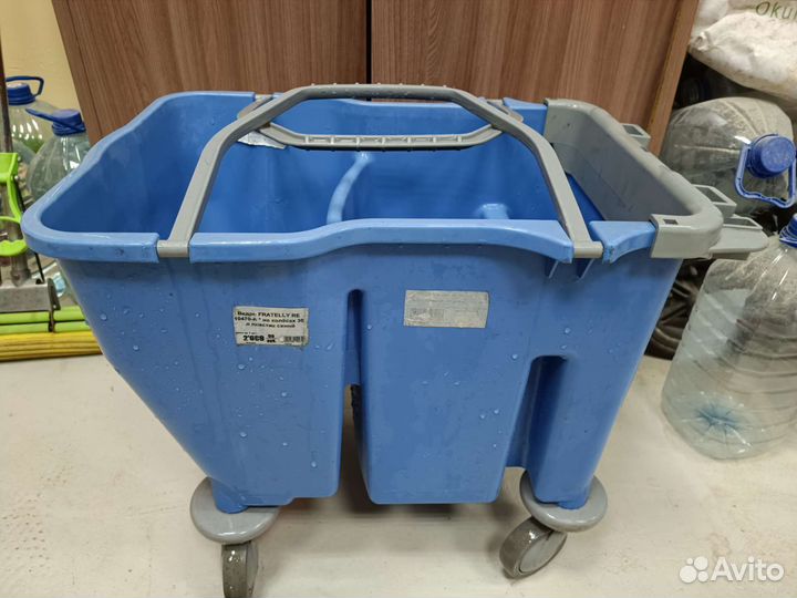 Ведро пластиковое на колесах 30 литров