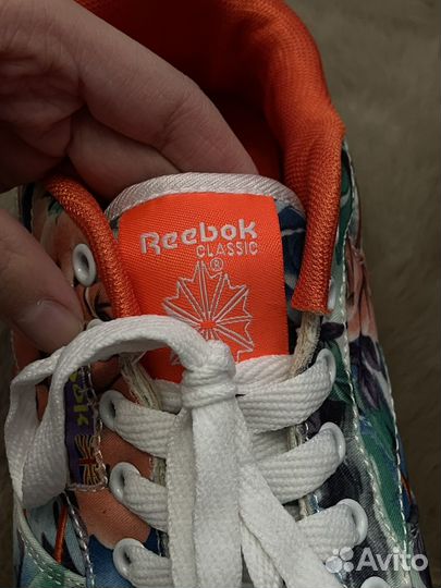 Кроссовки reebok женские 25,5 см