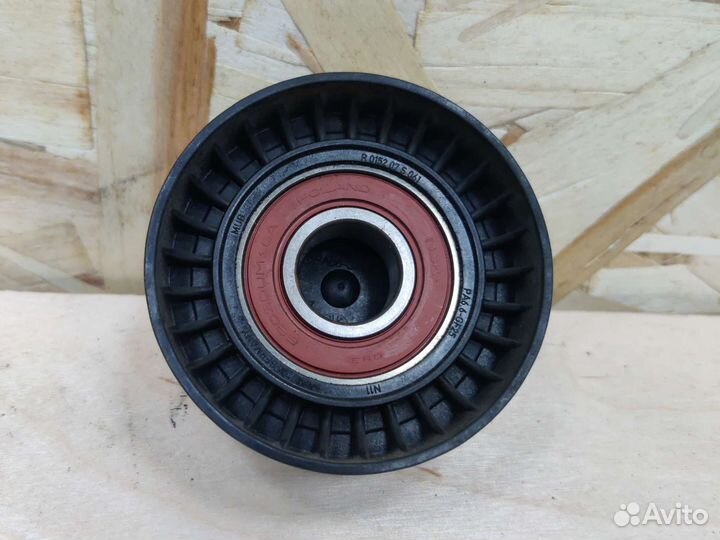 Ролик приводного ремня Mercedes W204 C204 M274