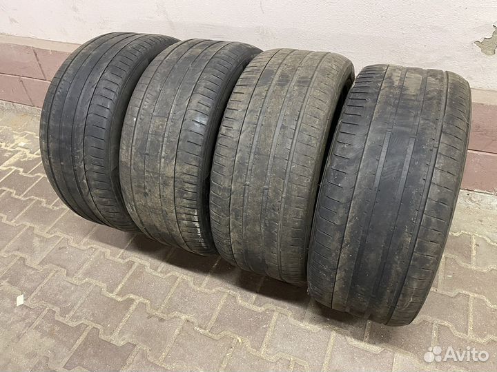 Pirelli P Zero 295/40 R21 111Y
