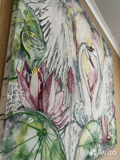 Картина с лебедями