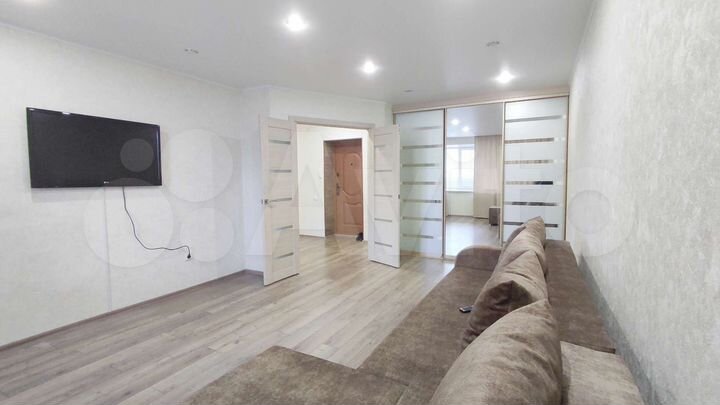 1-к. квартира, 42 м², 3/9 эт.