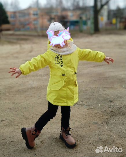 Куртка демисезонная для девочки 104