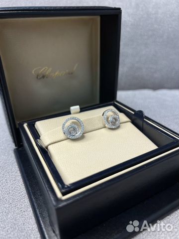 Серьги Chopard Happy Diamond 837108-1001