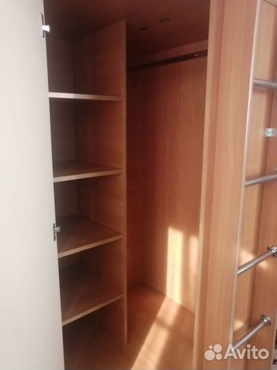 Кровать чердак со столом и шкафом