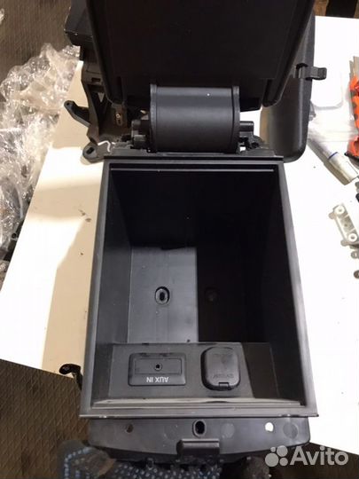 Подлокотник Mazda Mazda6 GH L5VE 2012