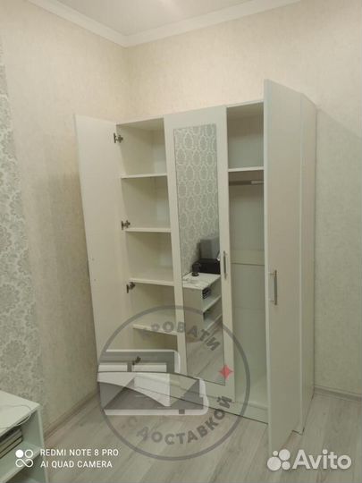Шкаф
