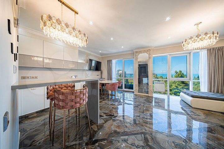 3-к. квартира, 100 м², 6/7 эт.