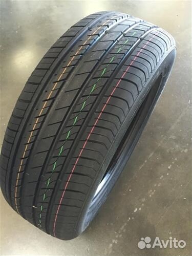 Roadmarch L-Zeal 56 265/45 R22 110W