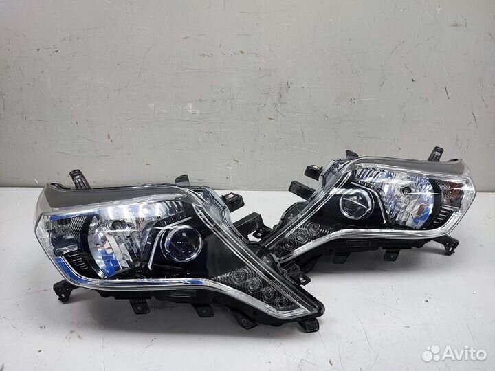 Фара правая toyota land cruiser prado 150 2013-201