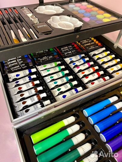 Набор для рисования в чемоданчике