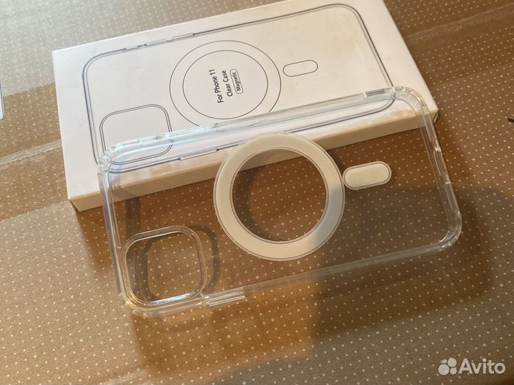 Чехол на iPhone 11 magsafe