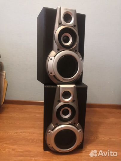 Акустические колонки от Technics SC-EH560