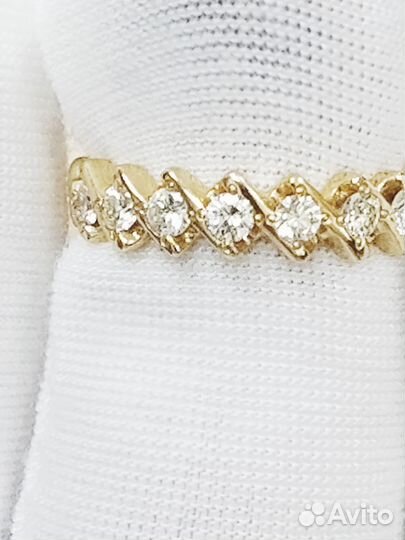 Кольцо с природным камнем Золото