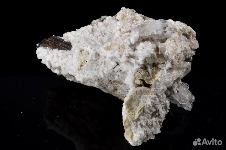 Друза кристаллов. Брукит, кальцит, альбит.Лот№786