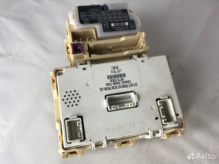 Блок комфорта(BCM) Suzuki Sx4 седан M16A 2008