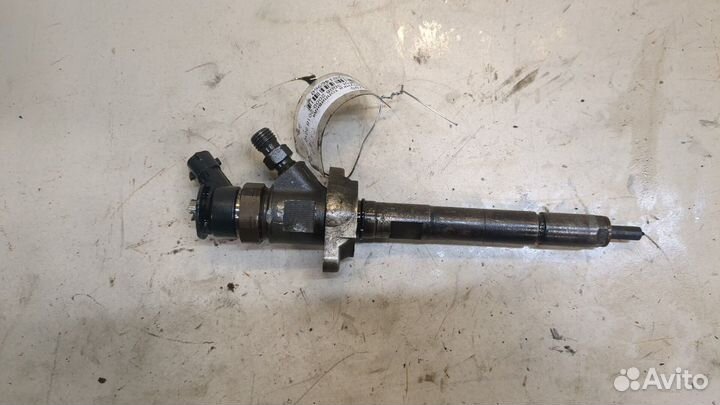 Форсунка топливная Peugeot 3008