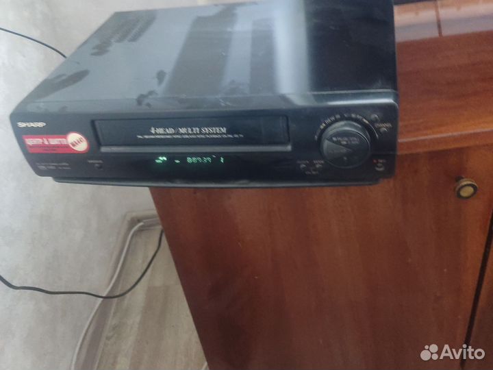 Видеомагнитофон sharp