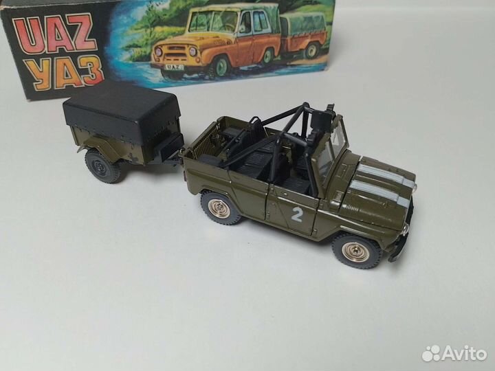 УАЗ 469 с прицепом А34 СССР 1:43