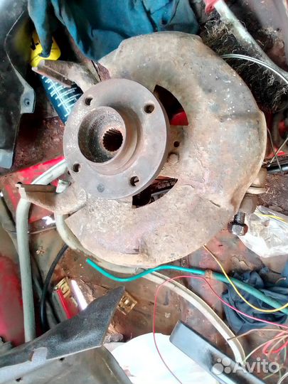 Поворотный кулак Фольксваген Гольф 2, Джетта 2