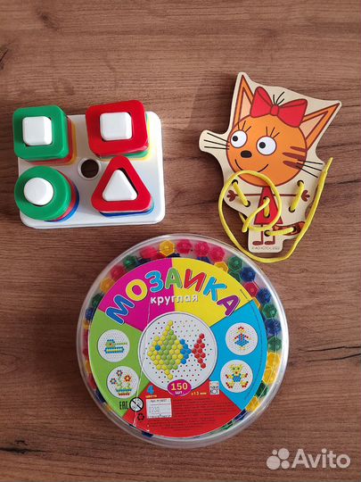 Развивающие игрушки пакетом