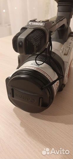 Видеокамера canon