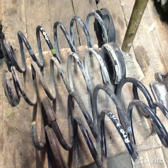 Пружина задняя Киа Рио 3 хендай Солярис