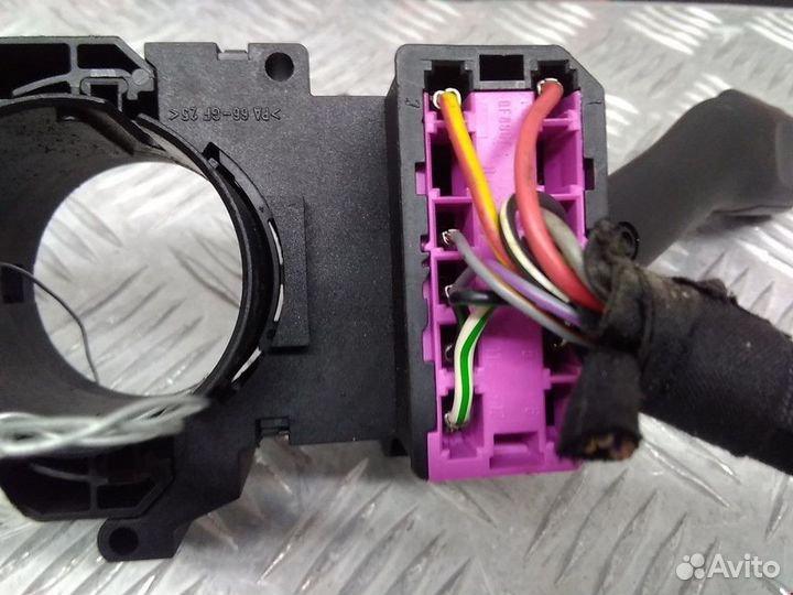 Переключатель подрулевой (стрекоза) Volkswagen 3