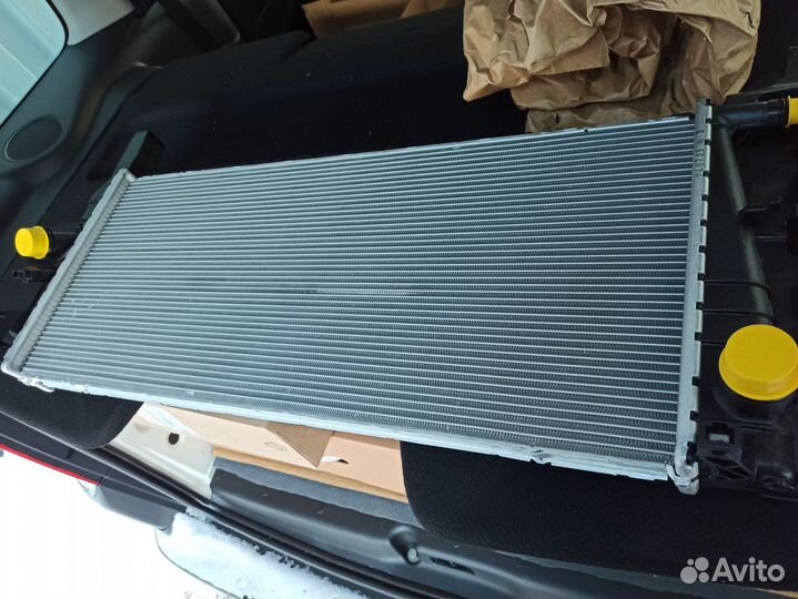 Радиатор охлаждения X1 F48 X2 F39 Mini F56