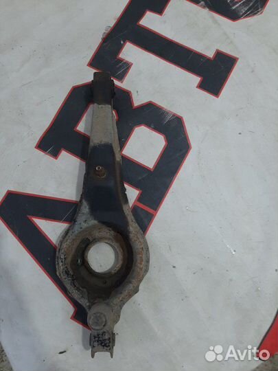 Рычаг нижний задний правый Mazda Axela BK