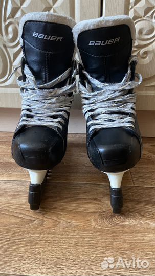 Хоккейные коньки bauer