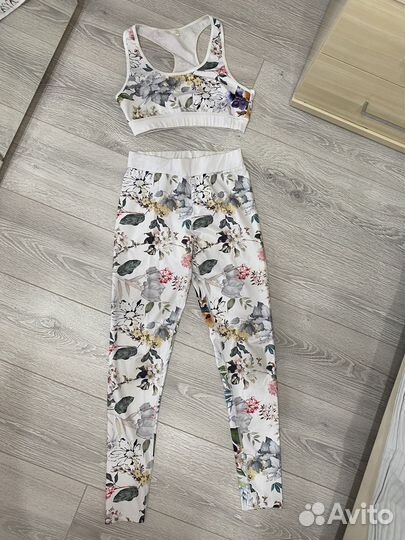 Костюм для фитнесса