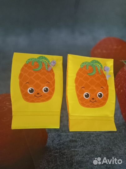 Спасательный жилет для детей плюс два нарукавника