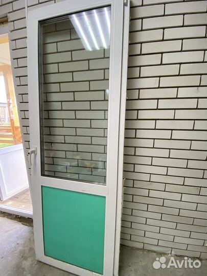 Пластиковые двери пвх бу 210 х 75