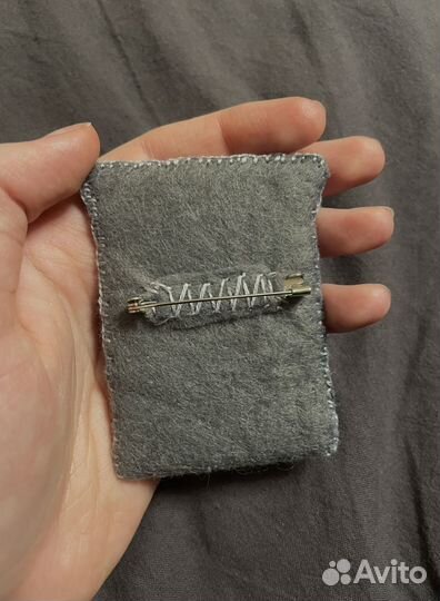 Брошь ручной работы Родное окошко