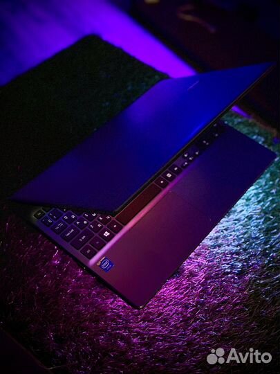 Шустрый Asus: intel /SSD/ 4Gb