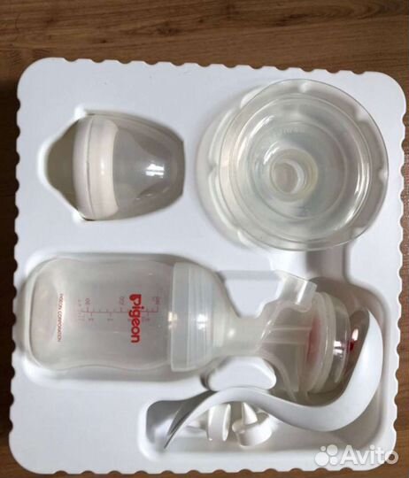Молокоотсос Pigeon с бутылочкой, соплеотсос