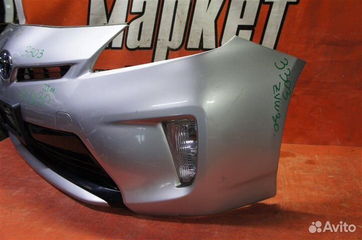 Бампер передний Toyota Prius ZVW30 2013