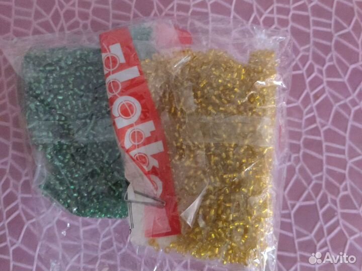 Книги для девочек+бисер. Цена за всё