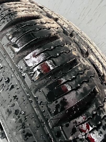 Kumho I'Zen KW27 215/55 R16 93V