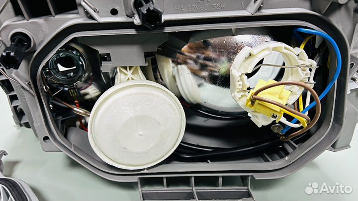 Фара правая Mercedes w124 93-95г