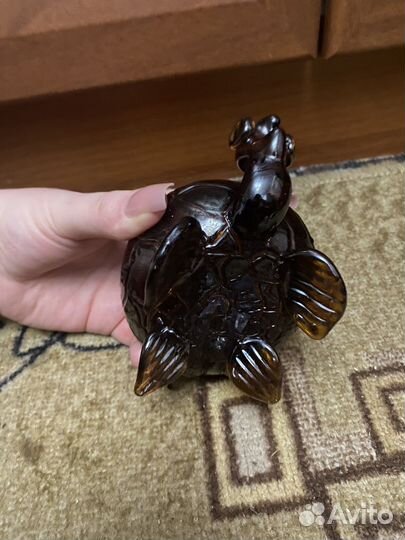 Стеклянная фигурка черепахи