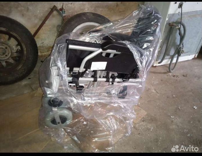 Инвалидная коляска