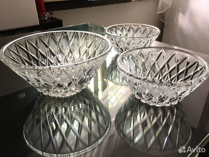 Хрустальные вазы- компаньоны. Много