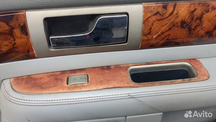 Дверь правая передняя Lincoln Navigator, 2004