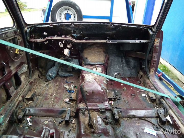 Продам переднюю часть кузова Нива 2014г