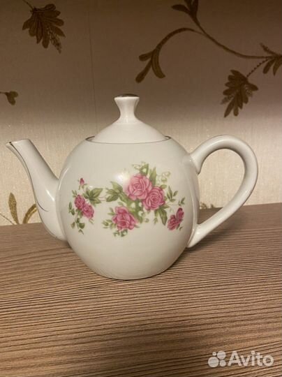 Сервиз кофейный и чайники заварочные