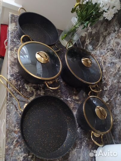 Набор кастрюль lines