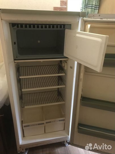 Холодильник бу маленький